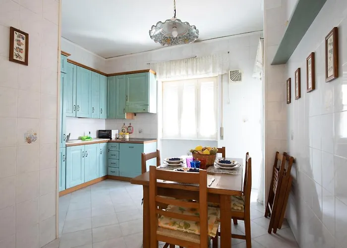 Vomero Cilea House With Balcony *