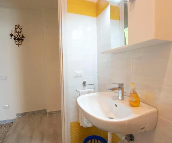 Vomero Cilea House With Balcony Daire