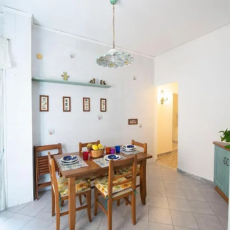 Apartment Vomero Cilea House With Balcony