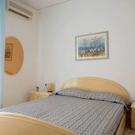 Vomero Cilea House With Balcony Neapol