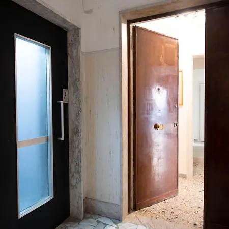 Apartament Vomero Cilea House With Balcony Neapol